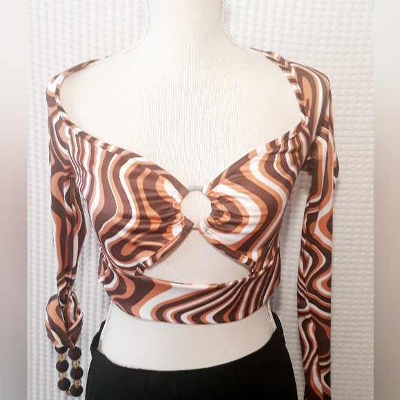 Shein Marble O-Ring Cutout Crop Top Size Small (4) + Brown Stretch Bracelet - Picture 10 of 14
